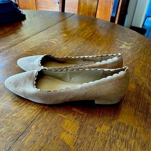 WIDE Talbots scalloped flats
